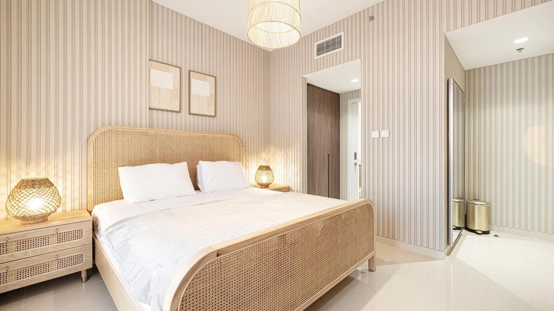 1Br Forest Blues By Blue Cloud Holidays Sharjah 0*,