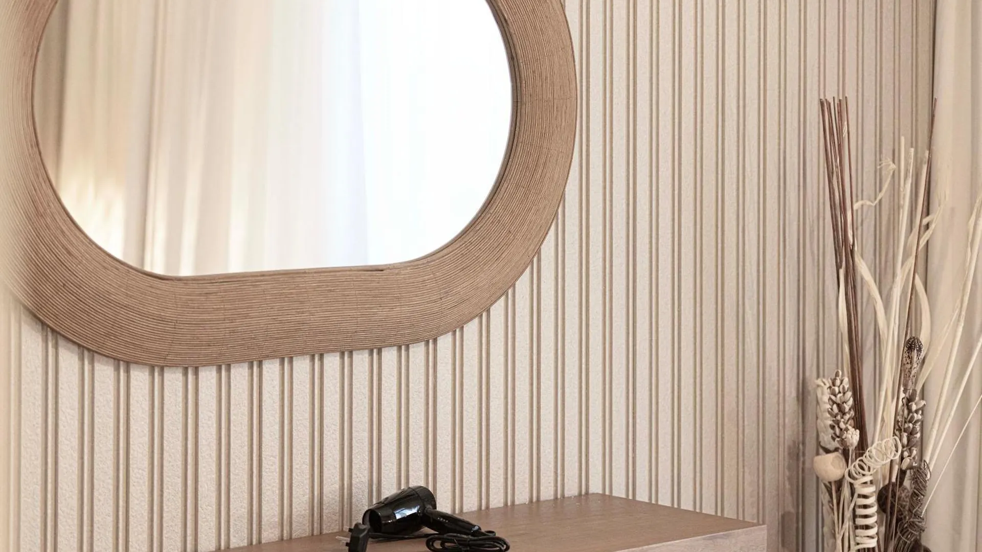 1Br Forest Blues By Blue Cloud Holidays Sharjah