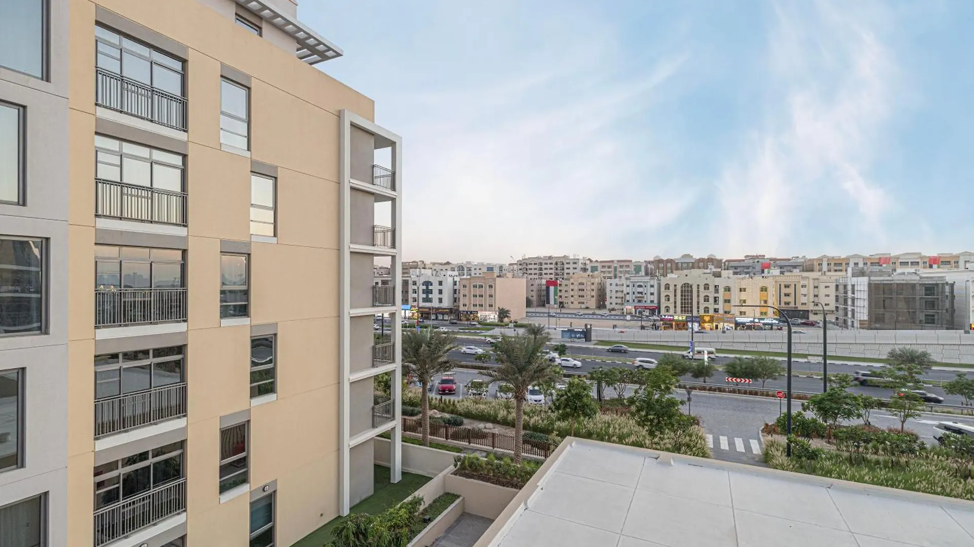1Br Forest Blues By Blue Cloud Holidays Sharjah Apartment