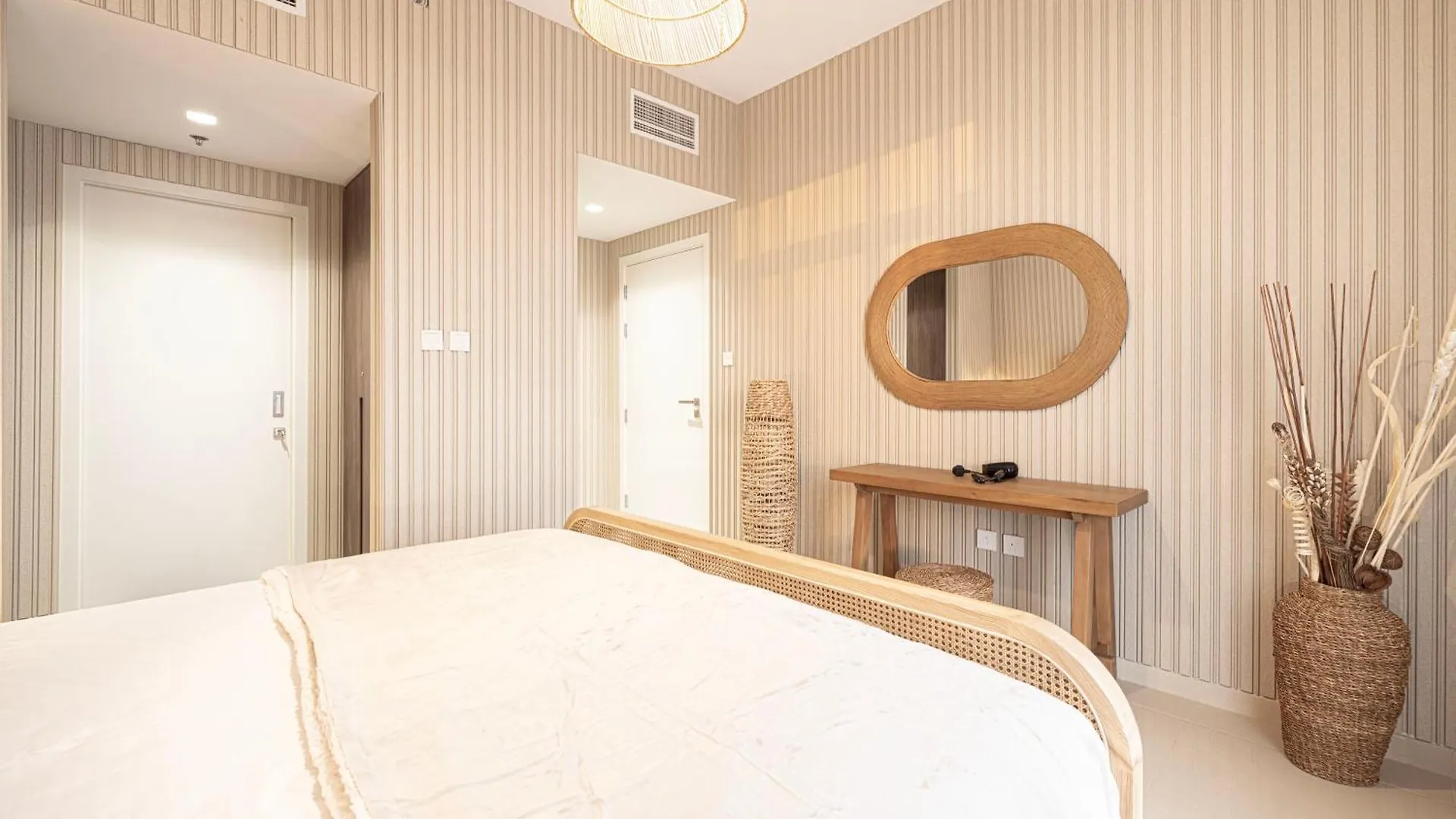 1Br Forest Blues By Blue Cloud Holidays Sharjah 0*,  United Arab Emirates